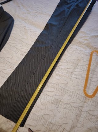 Traje de verano sin estrenar 65% lana 35%