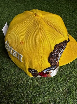 Gorra New Era NY Jon Stan Amarilla