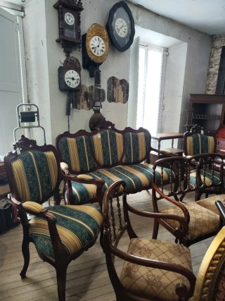 Muebles antiguos disponibles en Galicia