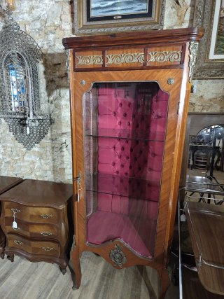 Muebles antiguos disponibles en Galicia