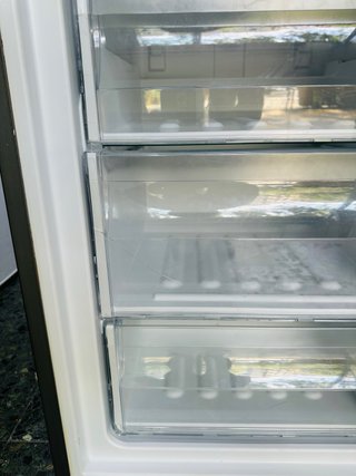 Nevera Indesit plateada