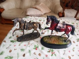 Precioso caballo de bronce