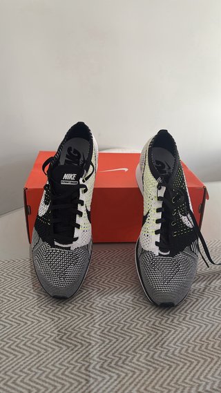 Zapatillas Nike Flyknit Racer Negras/Verdes