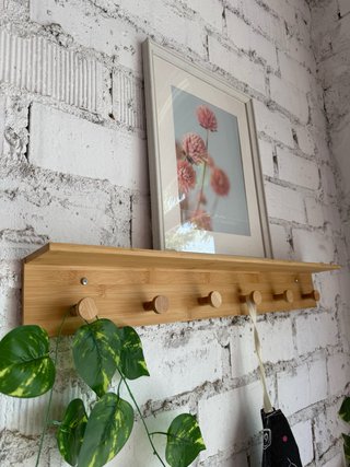 Perchero de madera de bambú