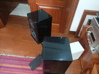 Altavoces Yamaha NX-E700 Negro/Plata