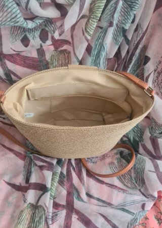 Bolso estilo rafia con detalle bordado – verano