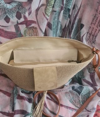 Bolso estilo rafia con detalle bordado – verano
