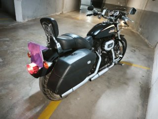 Harley Davidson XL1200 Roadster Negra