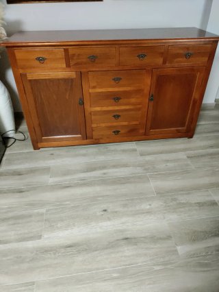 Aparador de madera maciza
