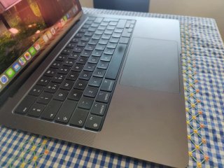 MacBook Pro 14 M4 Max 36GB RAM 1TB SSD Teclado UK