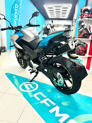 CFMOTO 125 NK Azul/Negro - Promo Verano