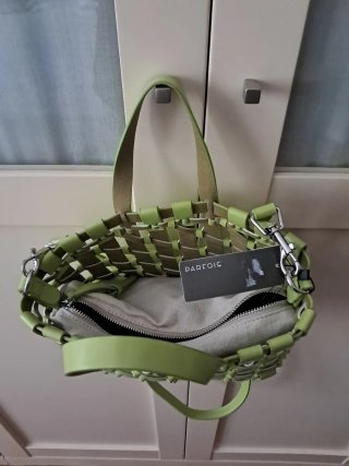 Bolso verde tejido