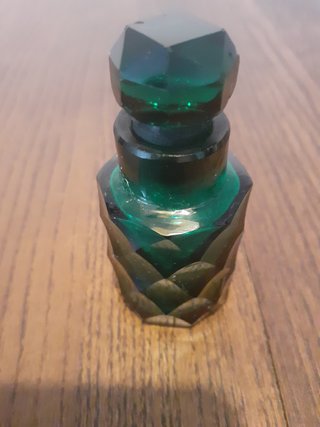 Frasco perfume cristal tallado verde bohemia