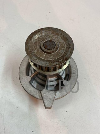 Bomba agua daewoo opel nueva