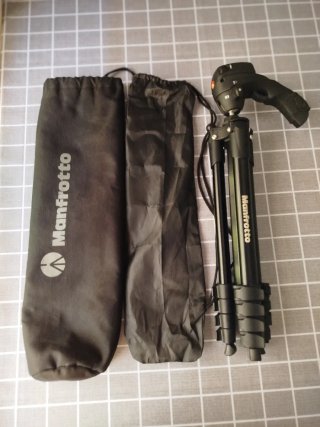 Trípode Manfrotto Compact Action