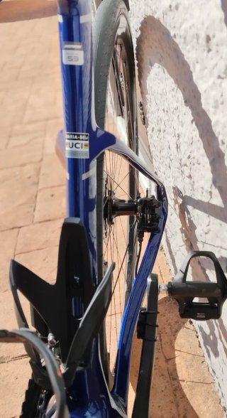 Bicicleta de carretera Berria Azul
