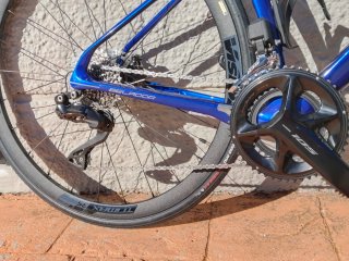 Bicicleta de carretera Berria Azul