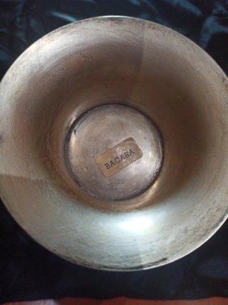 Jarra Antigua de Orfebrería marca BACARA Vintage.
