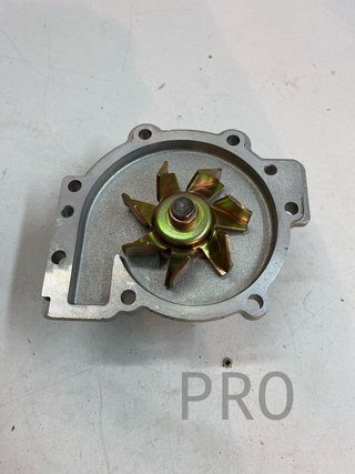 Bomba agua volvo nueva