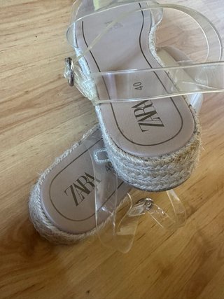 Sandalias transparentes Zara talla 40