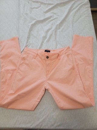 Chinos de hombre color salmon,