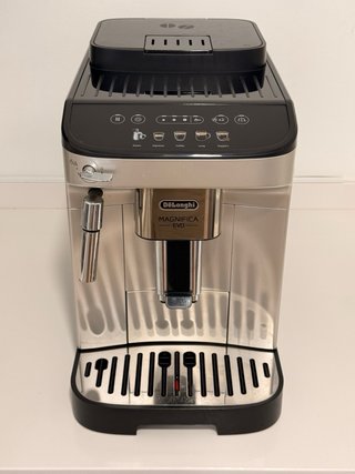 Cafetera Superautomatica Delonghi Magnifica Evo