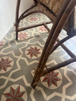 Silla de ratán para restaurar