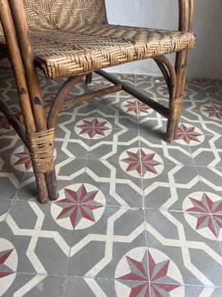Silla de ratán para restaurar