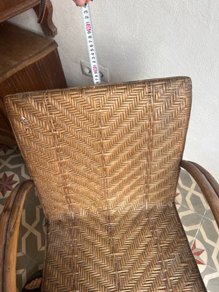 Silla de ratán para restaurar