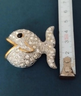Broche Vintage Pez Detalles Dorados Cristal