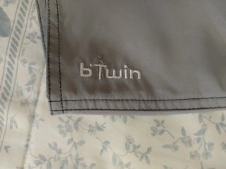 Pantalón deportivo gris y negro XL