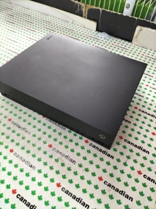 Xbox One X 1TB Negra