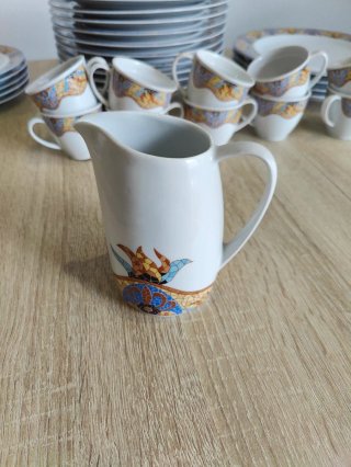 Vajilla estilo Gaudí cerámica y porcelana