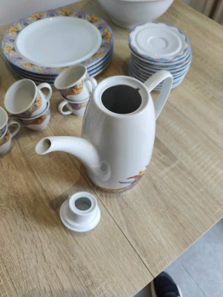 Vajilla estilo Gaudí cerámica y porcelana
