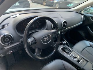 Audi A3 2015 cambio x Scooter T Max , X max