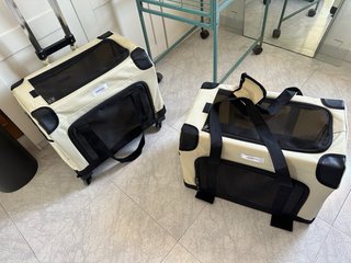 2 Transportines para mascotas nuevo con carrito.