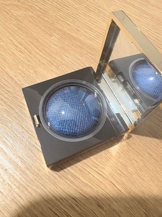 Sombra de ojos Bobbi Brown dorada de la gama luxe,