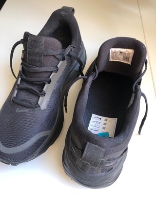Nike RUN Air Talla 44.5 / 10.5 Nuevas!