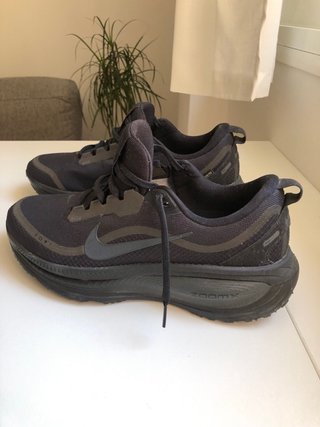 Nike RUN Air Talla 44.5 / 10.5 Nuevas!