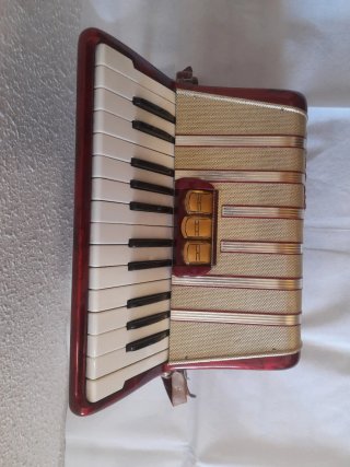 Acordeón Hohner Concerto I de 48 bajos