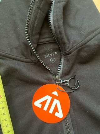 Sudadera corta con capucha negra