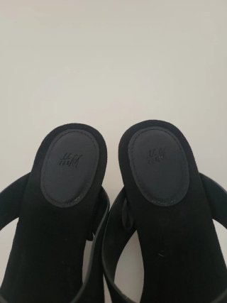 Chanclas de ante negro para chica