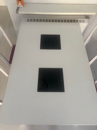 Mesa extensible con 4 sillas