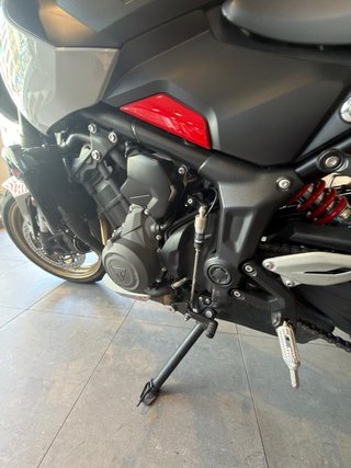 Triumph Trident 800
