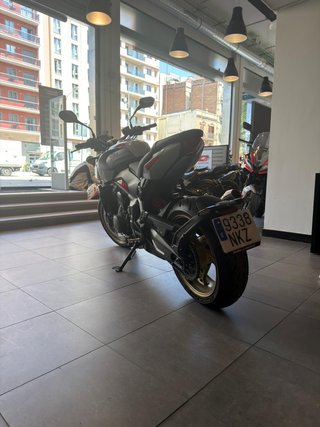 Triumph Trident 800