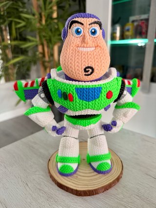 Figura Buzz Lightyear Toy Story Tejida