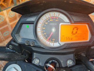 Moto 125cc Naked Negra/Roja