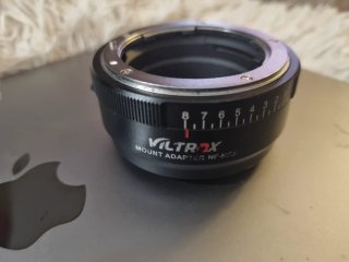 Sony Metabones Booster EF-E ULTRA + Adaptador sony