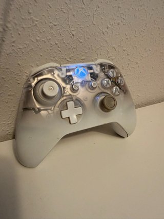 Mando Xbox One Edición Limitada Phantom White