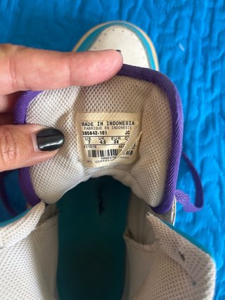 Nike Air Jordan 1 Mid (Niña)